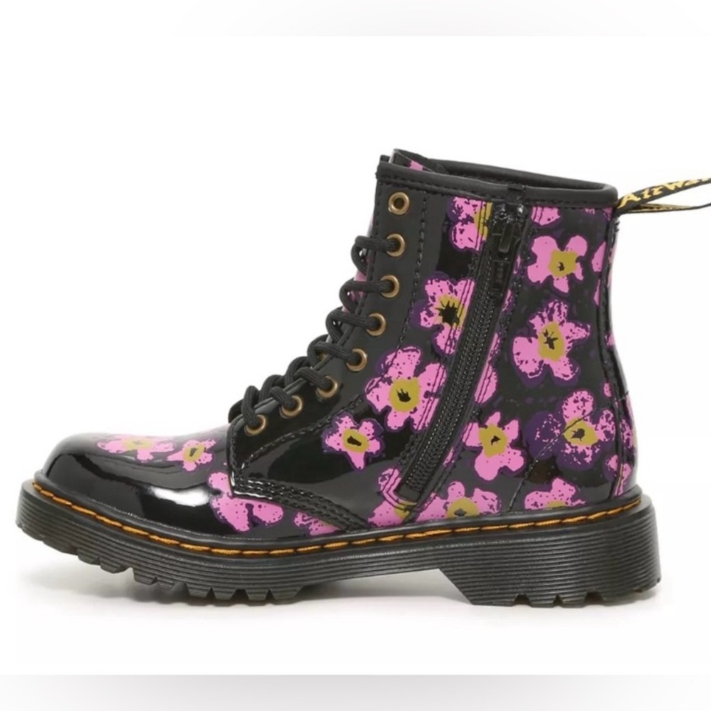 NWT Dr. Martens Pansey Fayre Kids Boots - Black with Pink Floral - Picture 2 of 9
